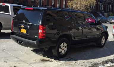 Idle worship! Mayor’s cars running while he jogs at Slope Y