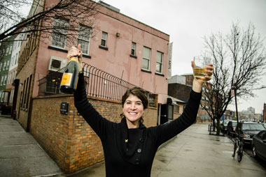 Three cheers! Performing-arts group lands on its feet with room to spare in G’point