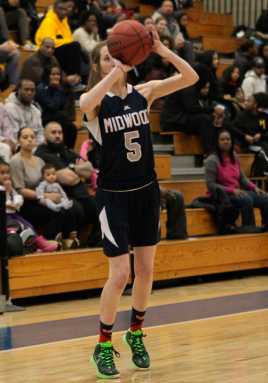 Energetic Edwards sends Grand Street past Midwood into semifinals