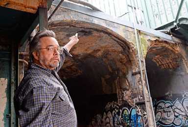 Cat-astrophe! Locals say MTA trying to kill feral cat colony