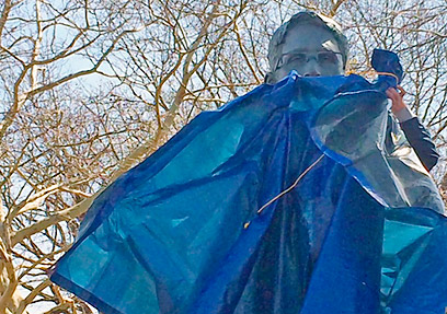 Snowed-out! Parks workers remove Edward Snoden bust from Fort Greene Park