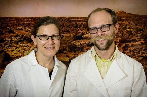 Knife on Mars: Artists need your help improving space food