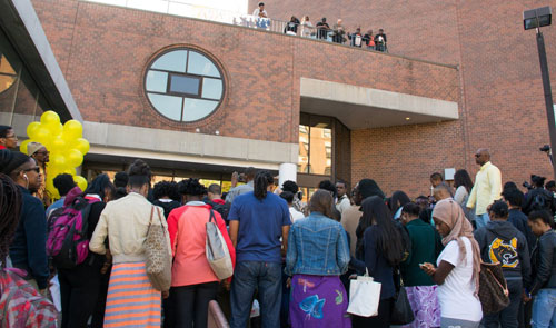 Medgar Evers dean killed in Philadelphia train crash