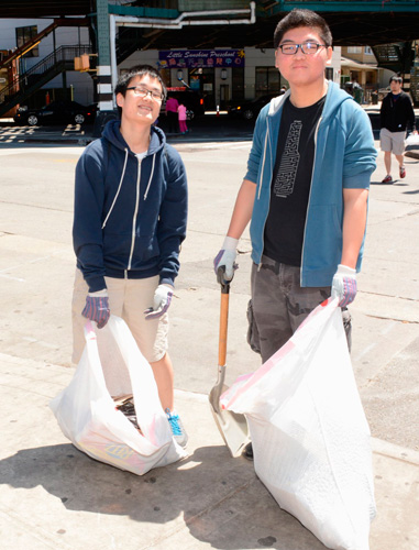 Waste warriors: Locals clean Bensonhurst streets