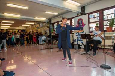 Appetite for instruction! Williamsburg school teaches Rock 101