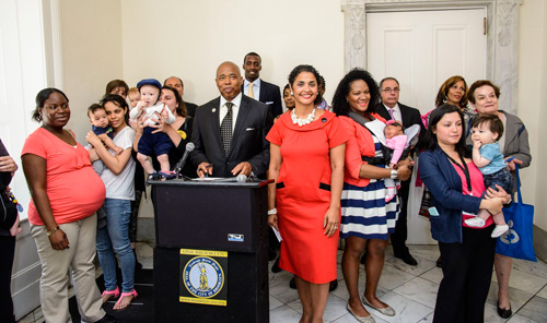 Beep welcomes breast-feeding moms to Borough Hall