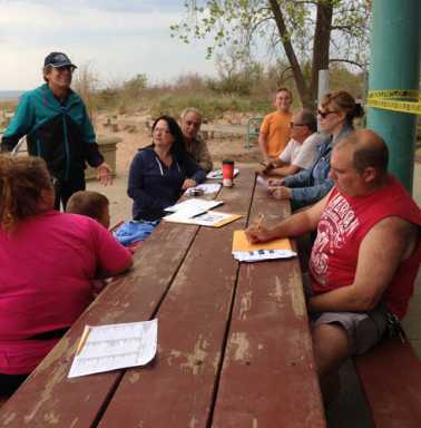 City calls for volunteer beachcombers