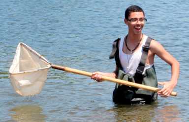 Up the creek: Volunteers count sea life, clean Coney estuary
