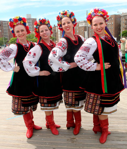 Foreign folk dances dazzle on the Boardwalk