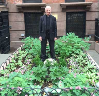 Unholy rollers: Vandals knock over Virgin Mary statue in Brooklyn Heights