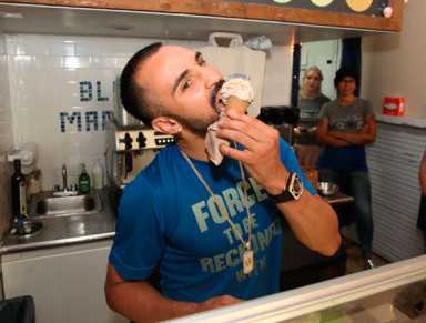 Lick and move: Ice-cream parlor names flavors after local boxers