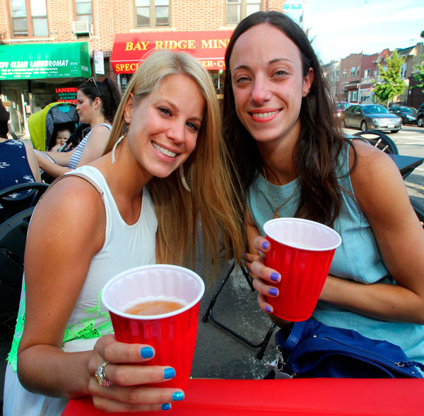 Urban legend: Ridge’s Summer Stroll so big it draws suburban crowds