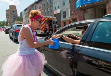 Cancer ‘Crusaders’ raise cash on 17th Street
