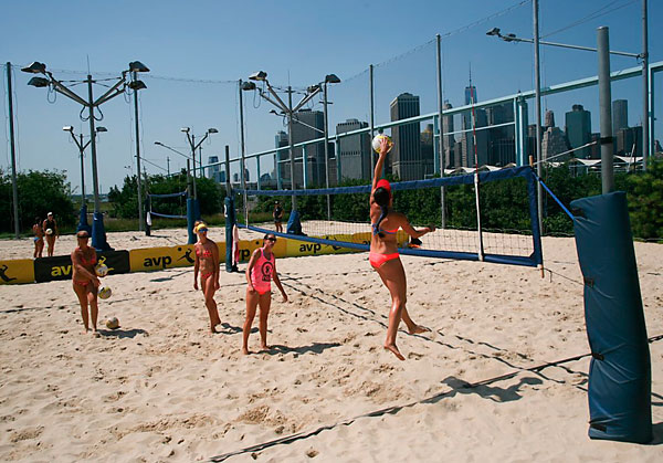 Beach bums! Pro volleyball shuns Coney, serves up in Brooklyn Bridge Park