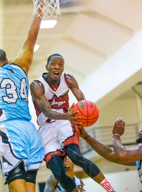 Former Nets Guard helps streetball team win tourney