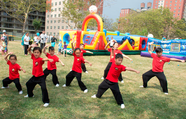 Kung fu fighting