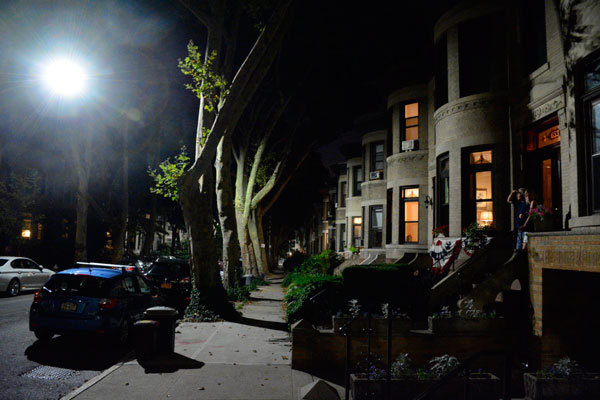 Blinded by the light: Ridgites throw shade at city over too-bright street lamps
