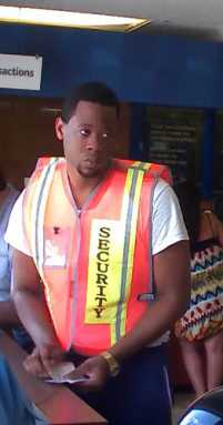Police: Help us nab this suspected swindler