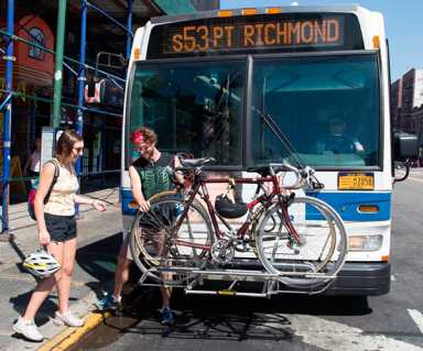 Reporter tries new bike racks on Staten Island-bound busses