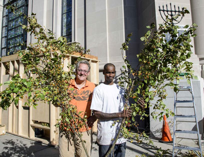 Slope synagogue has super sukkah!