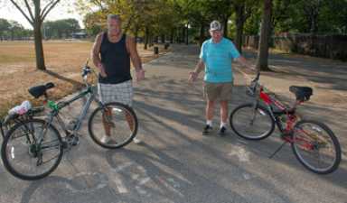 Bicycle anarchy in Marine Park
