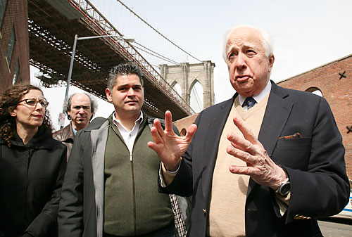 Brooklyn Bridge historian McCullough denounces Dock St. project