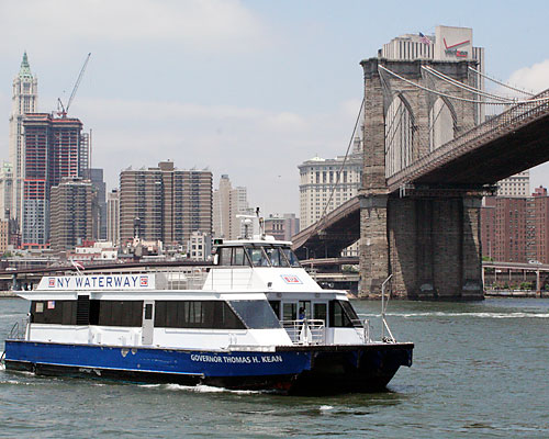 Buy land and buy sea? East River ferry operator wants to accept Metrocards