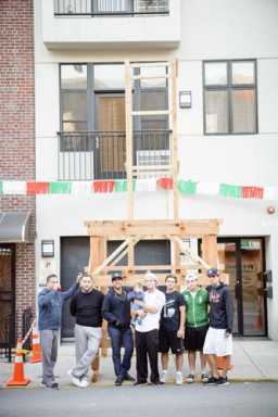 Rise and dine! Williamsburgers will reprise Giglio feast, tower on Columbus Day