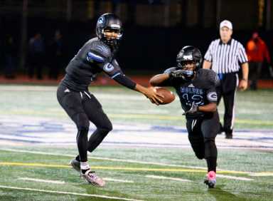 Feeling Grand: Wolves top Lincoln to reamain unbeaten