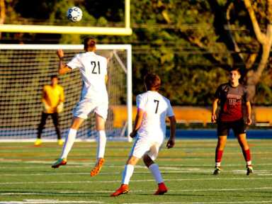 Daring Devils’ shot from left field nabs win