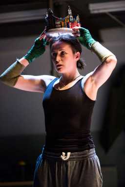 Dame of thrones: All-female ‘Henry IV’ is captivating