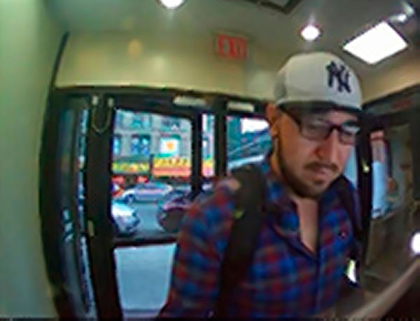 Double trouble: Look-alike thieves scamming debit users across Brooklyn