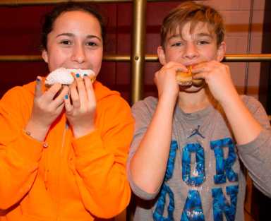 A shamash smash! Kings Bay Y lights up for Hanukkah