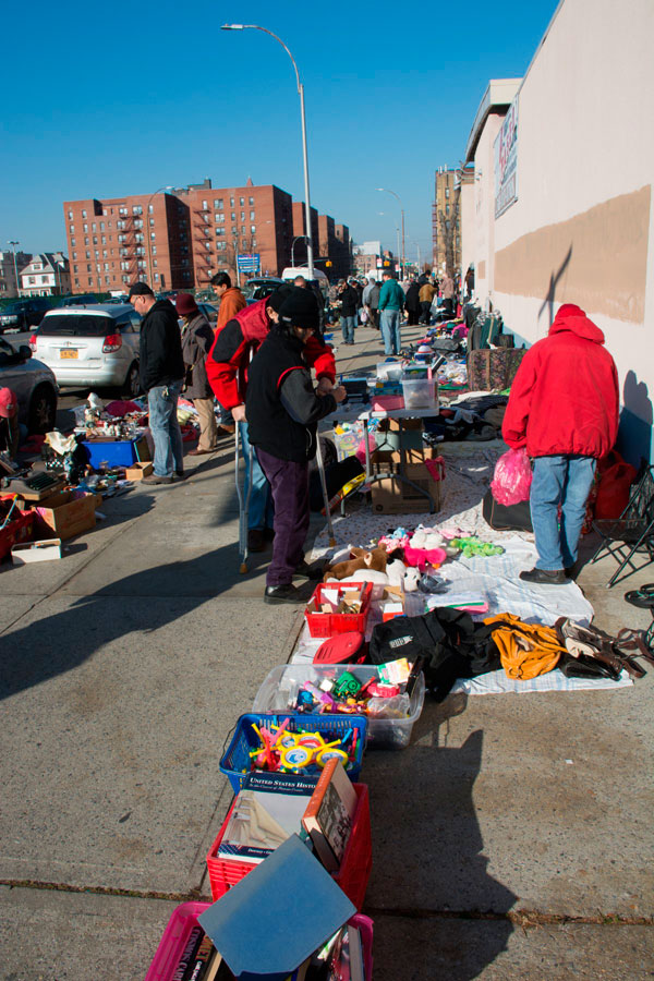 Flea flicker: Trashy Ocean Ave. vendors must go: Locals
