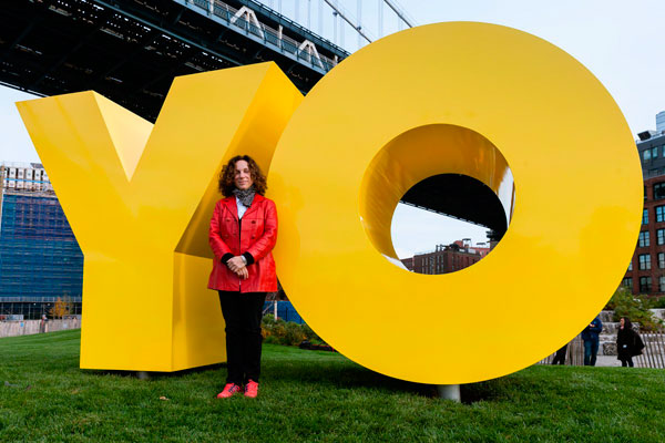 ‘Oy’ to the world! New sculpture speaks from Brooklyn Bridge Park