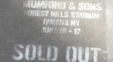 Queens stadium sprays Carroll Gardens sidewalks with ads for ‘sold out’ Mumford and Sons shows