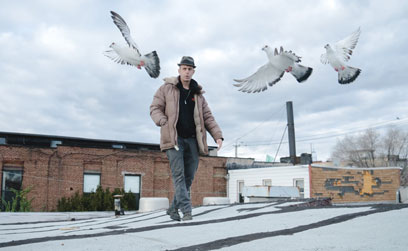 Artist training thousands of pigeons to carry lights over Navy Yard for new show