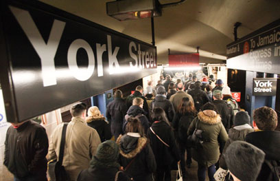 Getting the shaft: Dumbo residents demand second entrance at York St. subway station