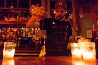 Faux bar! New Williamburg cocktail joint celebrates Southern town that doesn’t exist