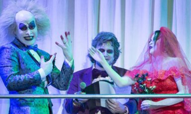 It’s showtime! Couple marry in ‘Beetlejuice’-themed Bushwick wedding