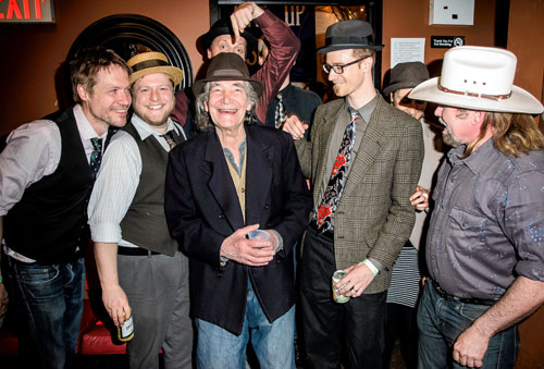 Sandy-ravaged Sunny’s Bar raises $12,000 at benefit concert