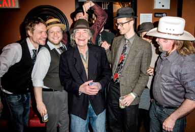 Sandy-ravaged Sunny’s Bar raises $12,000 at benefit concert