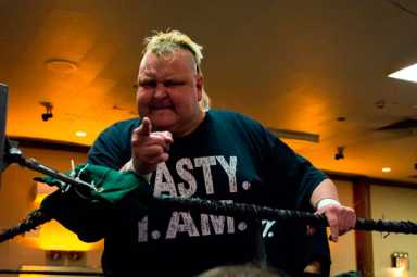 Thrill Basin! Wrestlers crash American Legion hall