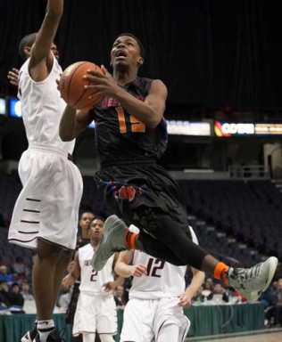 Jefferson holds off Aquinas for first Federation crown