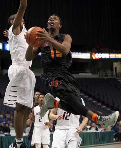 Jefferson holds off Aquinas for first Federation crown