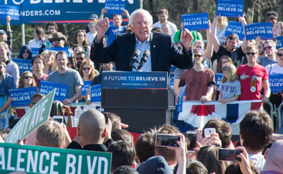 Sanders claims record crowd, Flatbush councilman’s approval, in Prospect Park