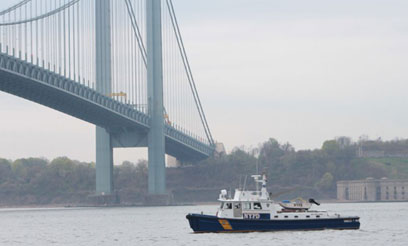 Man threatens to jump from Verrazano-Narrows Bridge