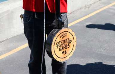 Banj-nooooo! Gowanus Canal banjo toss ends early after instrument breaks free, floats off