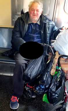 Police: Guy blew kisses at straphanger then fondled his junk