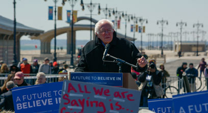 Bernie makes his pitch on the Boardwalk